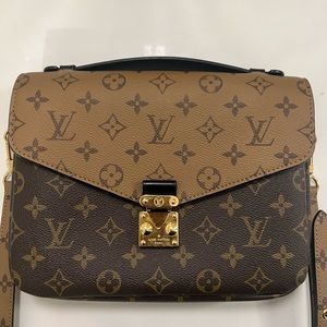 New Louis Vuitton reverse monogram pochette Métis